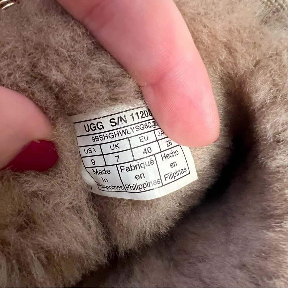 {UGG} Classic Mini Sparkle Spots Boots Tan - Picture 9 of 9